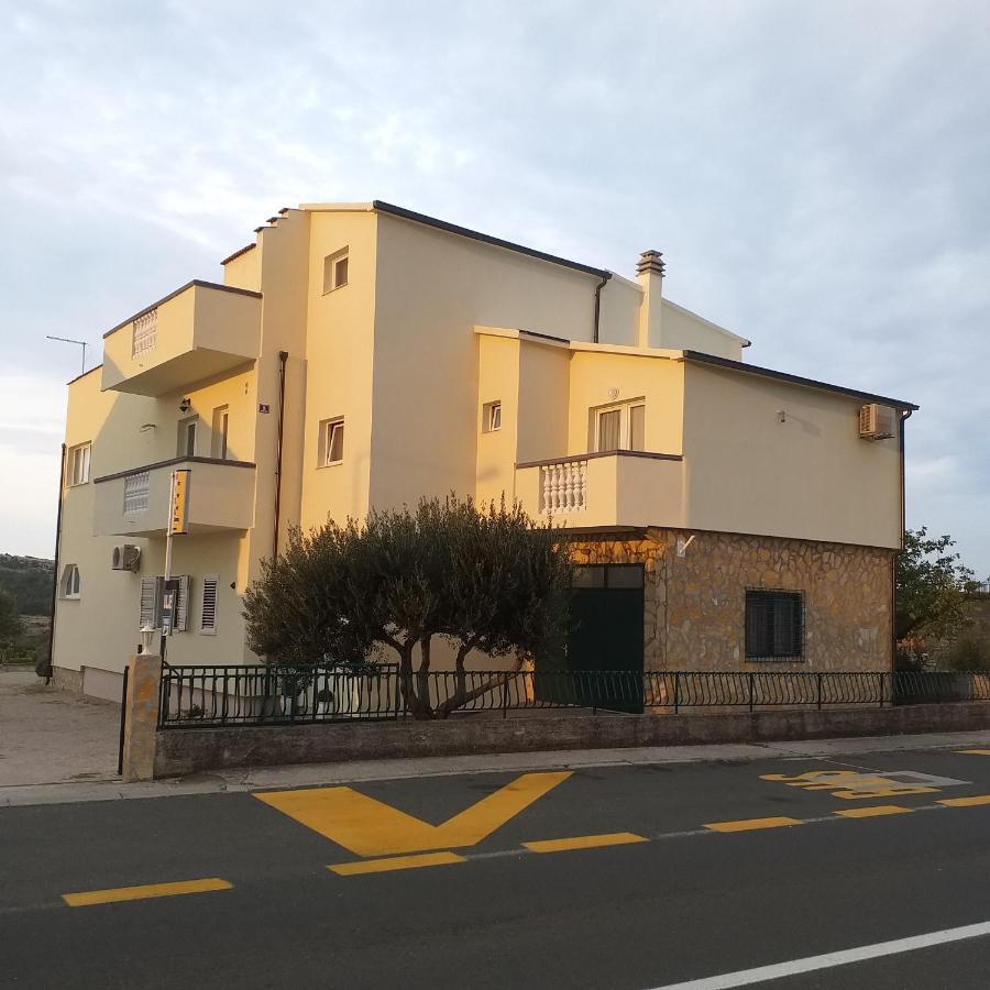Apartments Mira Jadrtovac Dış mekan fotoğraf