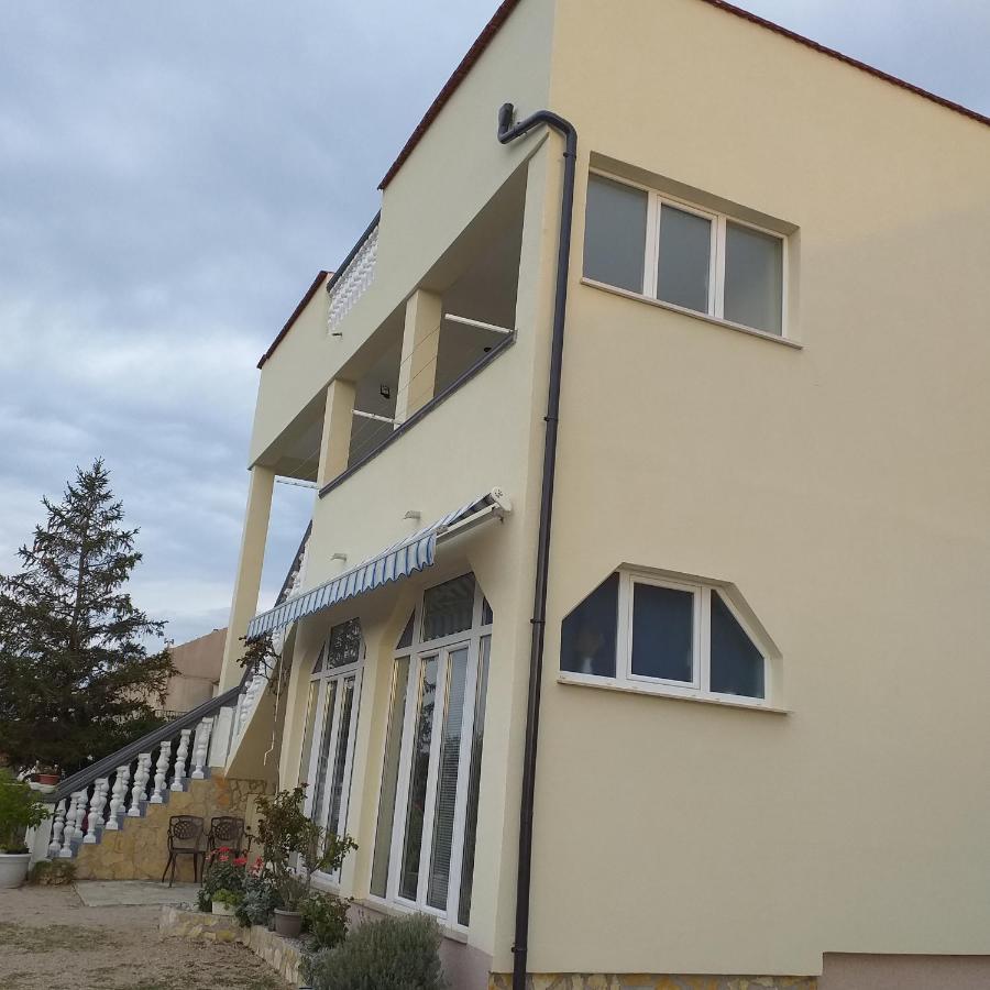 Apartments Mira Jadrtovac Dış mekan fotoğraf